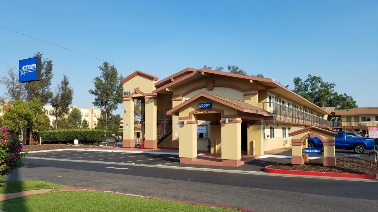 Americas Best Value Inn & Suites Escondido Exteriér fotografie